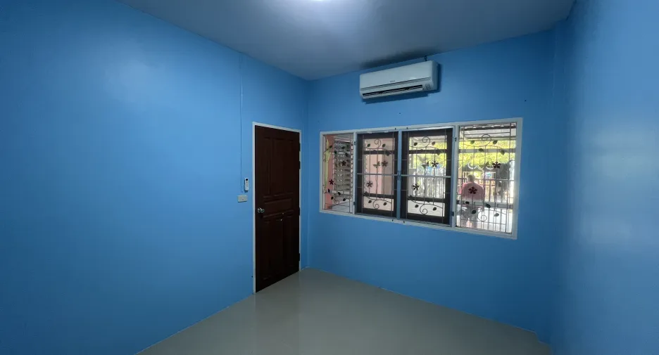 À vendre 2 chambres maison de ville à Bang Pa-in, Phra Nakhon Si Ayutthaya