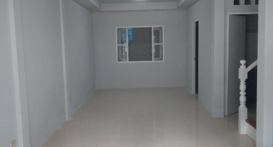 For sale 4 bedrooms townhouse in Bang Bua Thong, Nonthaburi