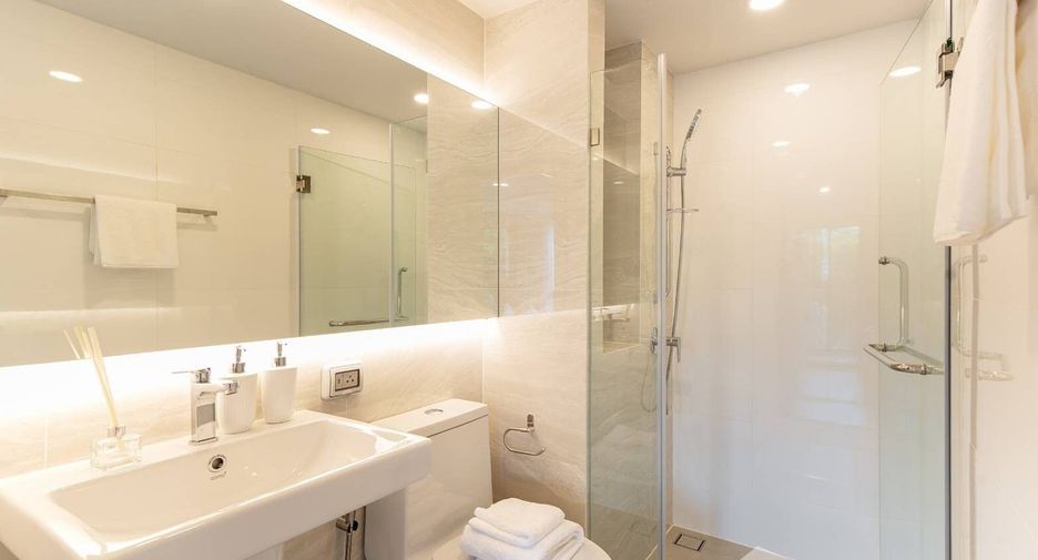 For sale 1 bed condo in Bang Na, Bangkok
