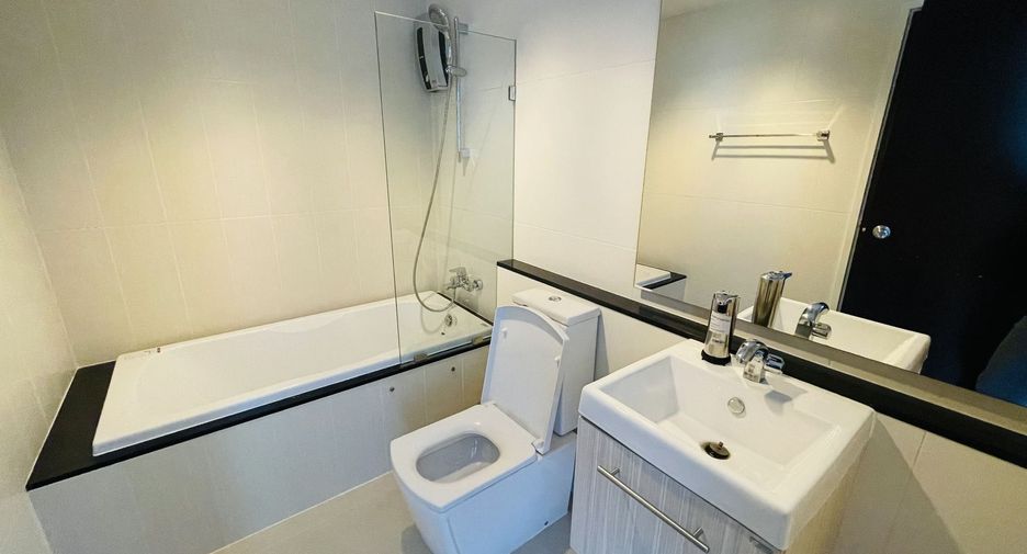 For sale 1 bed condo in Mueang Samut Prakan, Samut Prakan