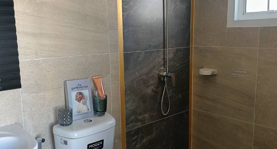 For sale 3 bedrooms house in Khlong Luang, Pathum Thani
