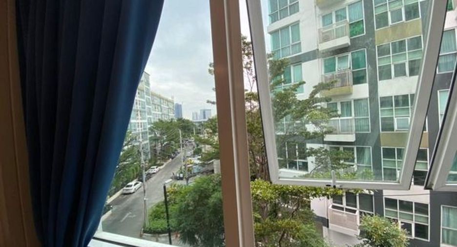 For sale studio condo in Huai Khwang, Bangkok