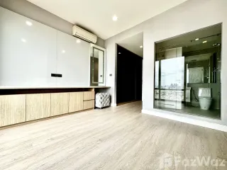 Condo en venta de 2 habitaciones en Yan Nawa, Bangkok