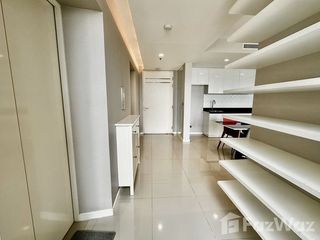 Condo en venta de 2 habitaciones en Yan Nawa, Bangkok