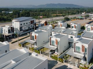 For sale 4 bedrooms house in Mueang Songkhla, Songkhla