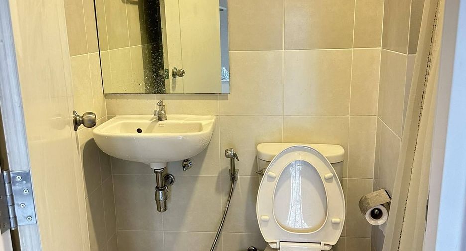 For sale studio condo in Mueang Nonthaburi, Nonthaburi