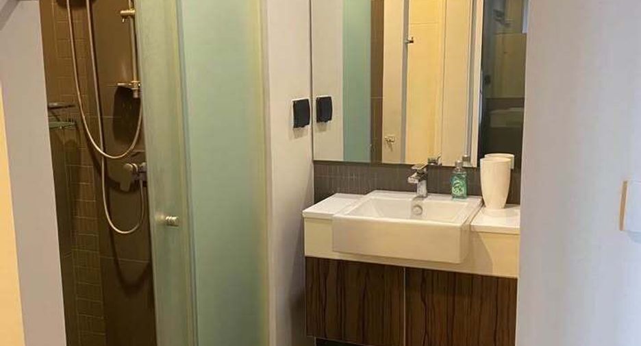 Продажа 2 спальни кондо в Хуаи Кхщанг, Бангкок