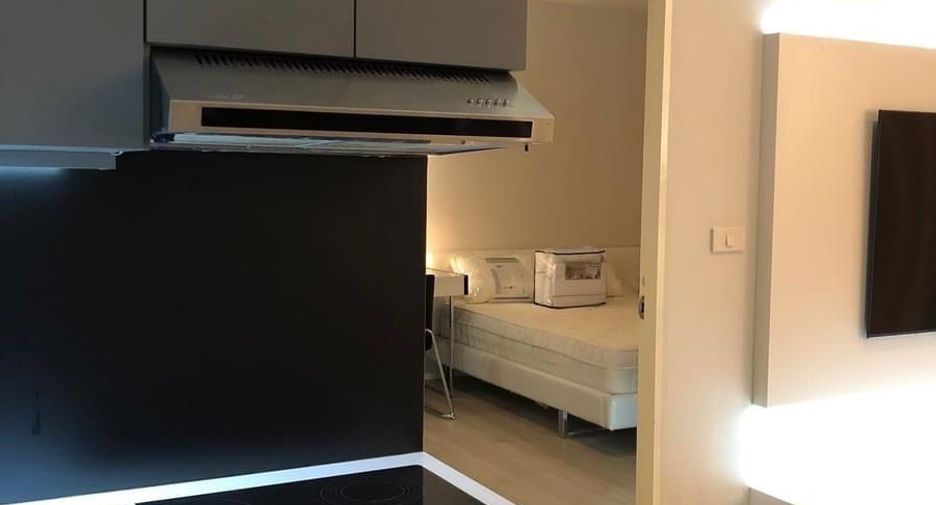 For sale 1 bed condo in Watthana, Bangkok