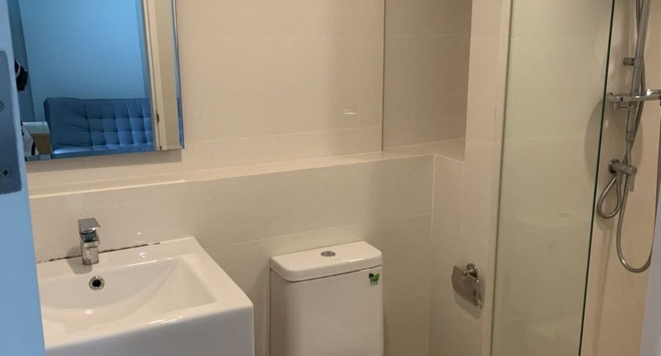 For sale 1 bed condo in Huai Khwang, Bangkok
