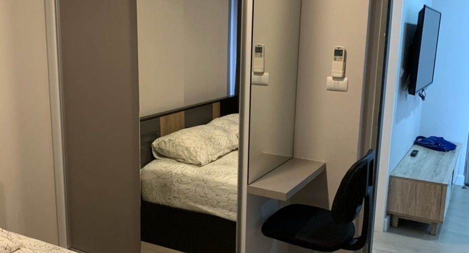 For sale 1 bed condo in Huai Khwang, Bangkok