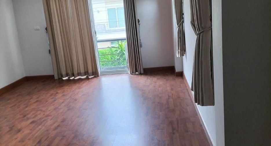 Haus zum Kauf mit 3 Zimmer in Mueang Nakhon Pathom, Nakhon Pathom
