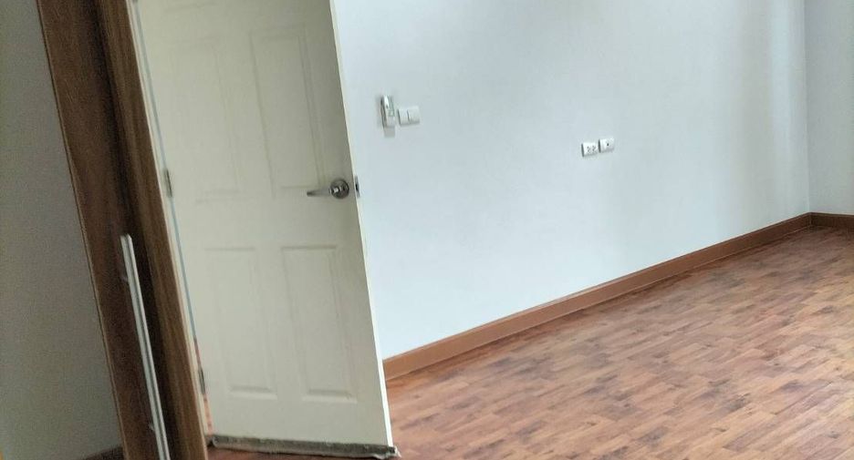 Haus zum Kauf mit 3 Zimmer in Mueang Nakhon Pathom, Nakhon Pathom