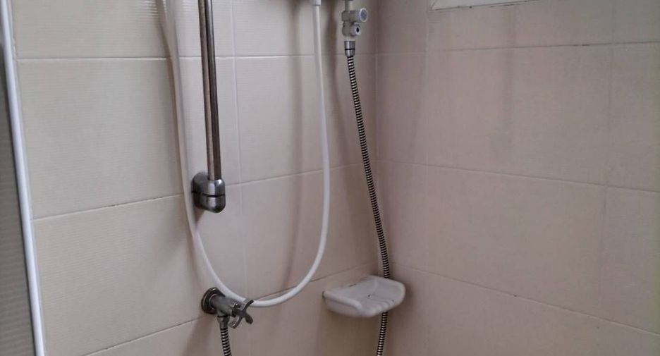Haus zum Kauf mit 3 Zimmer in Mueang Nakhon Pathom, Nakhon Pathom