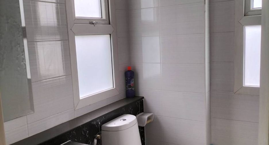 Haus zum Kauf mit 3 Zimmer in Mueang Nakhon Pathom, Nakhon Pathom