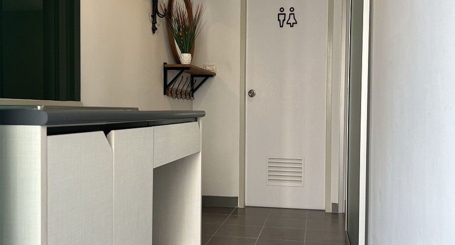 For sale 1 bed condo in Mueang Samut Prakan, Samut Prakan