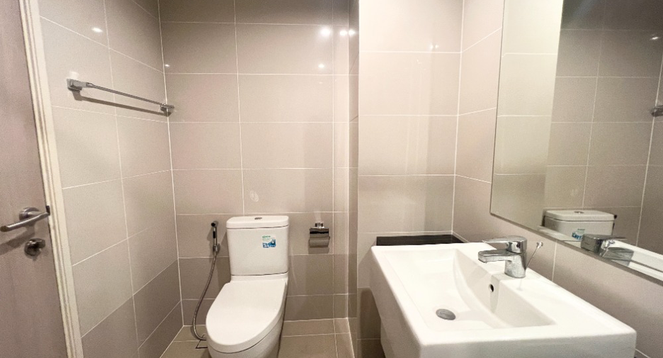 For sale studio condo in Bang Kho Laem, Bangkok