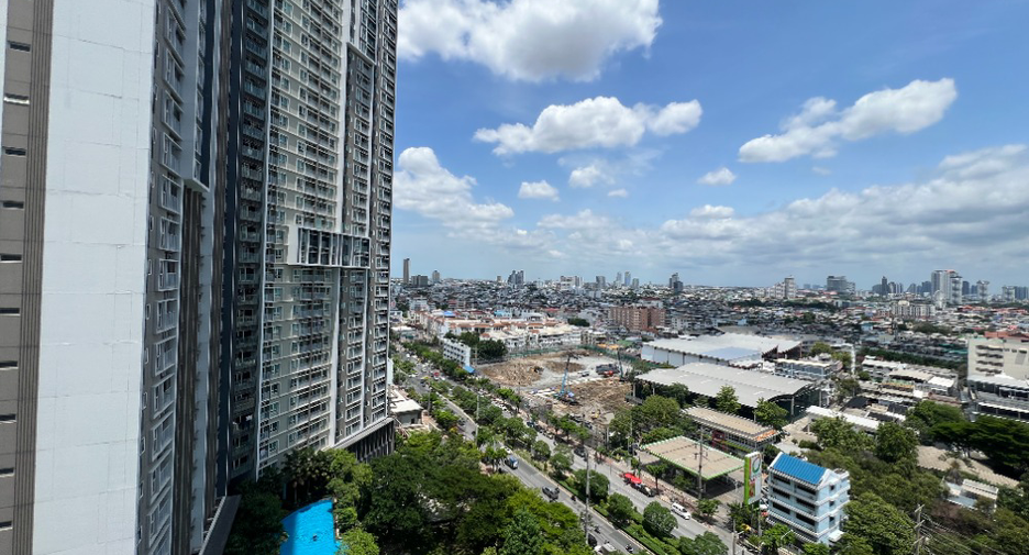 For sale studio condo in Bang Kho Laem, Bangkok