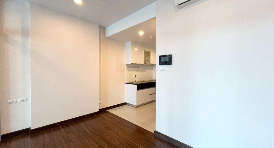 For sale studio condo in Bang Kho Laem, Bangkok