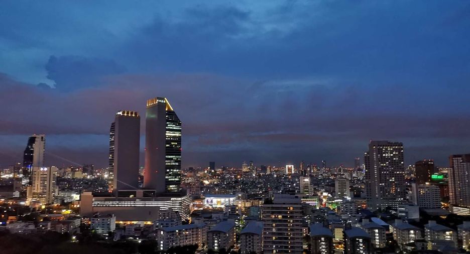For sale 1 bed condo in Huai Khwang, Bangkok