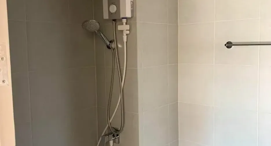 For rent 1 bed condo in Khlong Luang, Pathum Thani