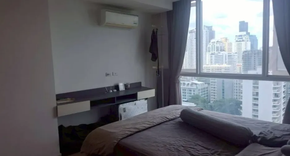 For sale 1 bed condo in Watthana, Bangkok