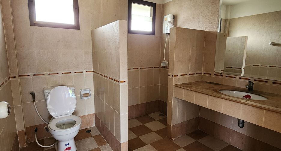 For sale 3 bedrooms house in Mueang Chon Buri, Chonburi