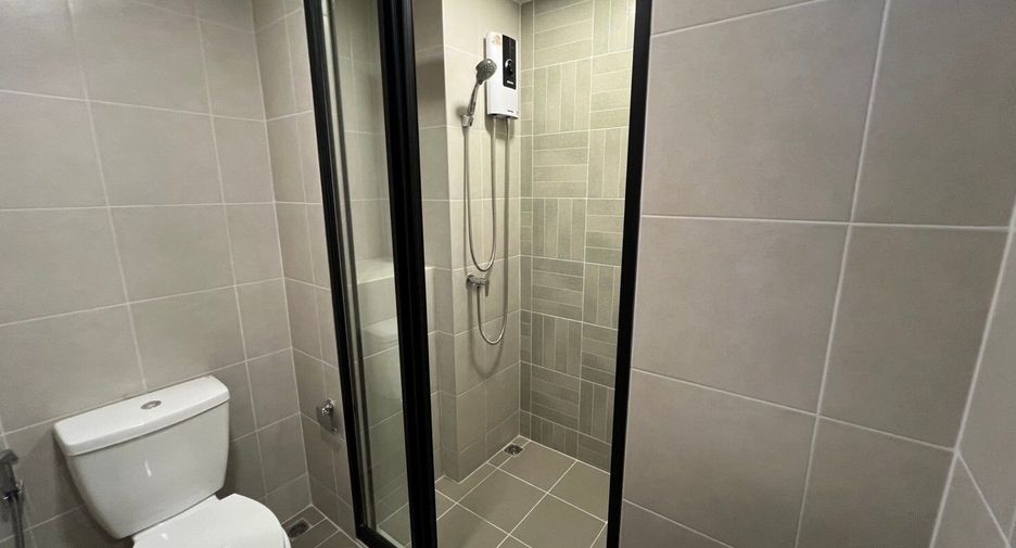 For rent studio condo in Khlong Luang, Pathum Thani