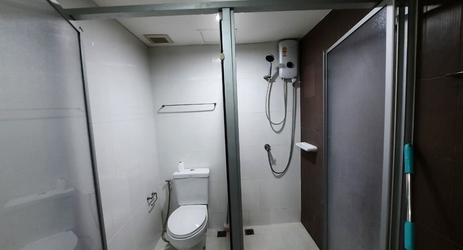 For sale 2 bedrooms condo in Chatuchak, Bangkok
