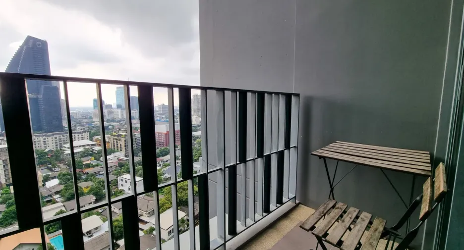 Wohnung zur Miete und zum Kauf mit 1 Zimmer in Khlong Toei, Bangkok