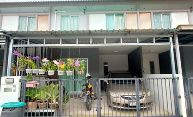 For sale 3 bedrooms townhouse in Mueang Pathum Thani, Pathum Thani