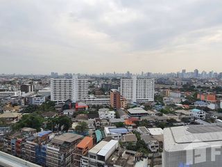 For sale 1 bed condo in Wang Thonglang, Bangkok