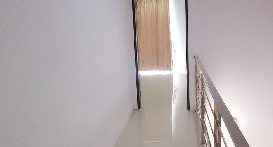 For sale 2 bedrooms townhouse in Tha Chang, Surat Thani