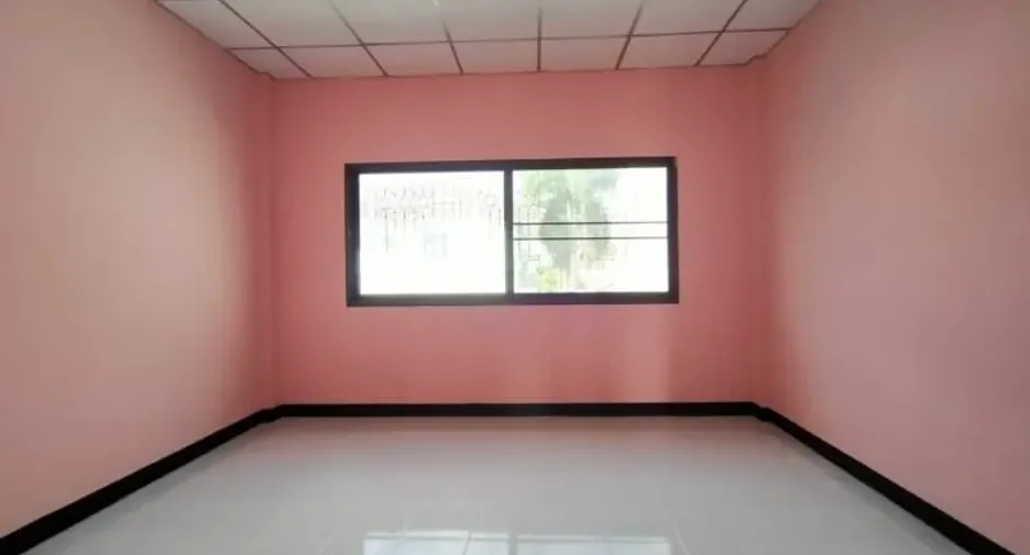 ขาย 3 ห้องนอน ทาวน์เฮ้าส์ ใน เมืองปทุมธานี, ปทุมธานี