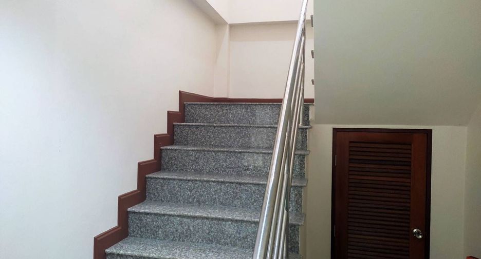 For sale 3 bedrooms house in Mueang Samut Sakhon, Samut Sakhon