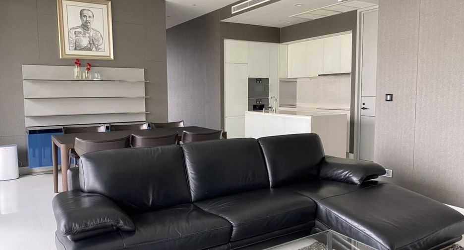 For sale 2 bedrooms condo in Khlong Toei, Bangkok