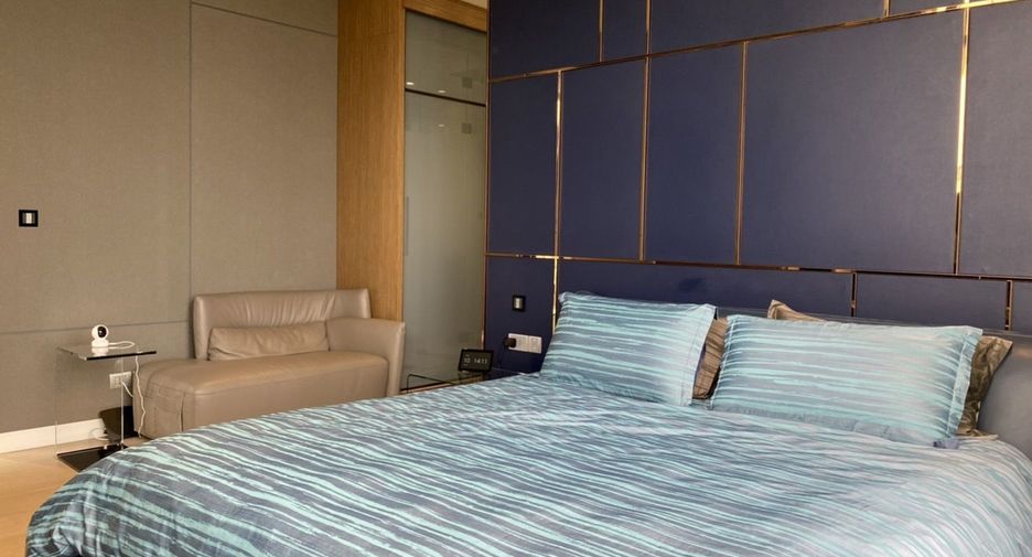 For sale 2 bedrooms condo in Khlong Toei, Bangkok