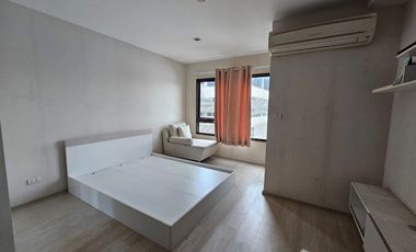 Condo en venta de estudio en Yan Nawa, Bangkok
