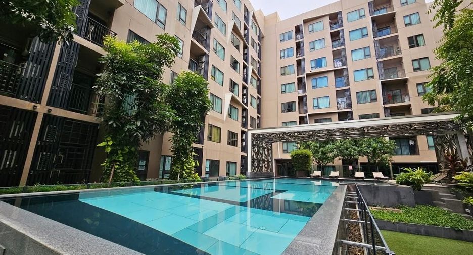 For sale スタジオ condo in Yan Nawa, Bangkok