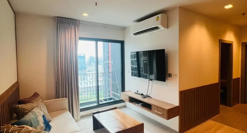 For sale 2 bedrooms condo in Huai Khwang, Bangkok