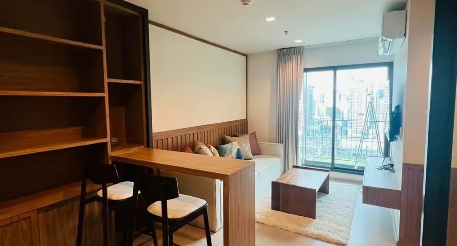 For sale 2 bedrooms condo in Huai Khwang, Bangkok