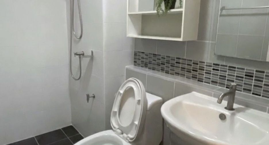 For sale 1 bed condo in Bang Khen, Bangkok