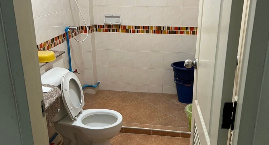 À vendre 5 chambres maison à Phutthamonthon, Nakhon Pathom