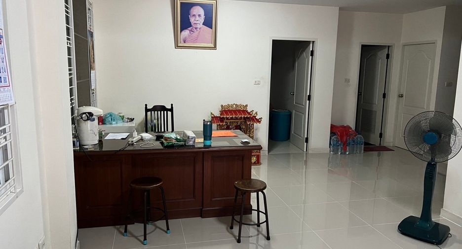 À vendre 5 chambres maison à Phutthamonthon, Nakhon Pathom