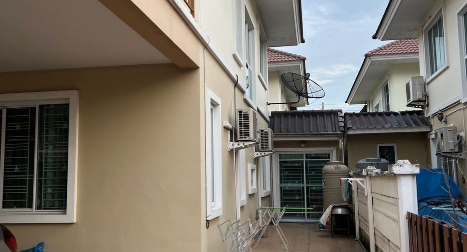À vendre 5 chambres maison à Phutthamonthon, Nakhon Pathom