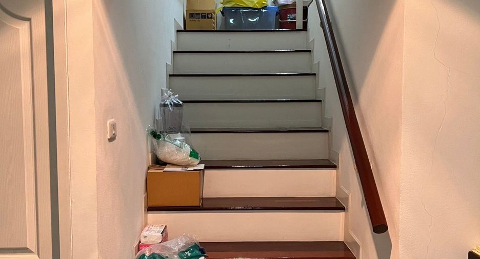À vendre 5 chambres maison à Phutthamonthon, Nakhon Pathom