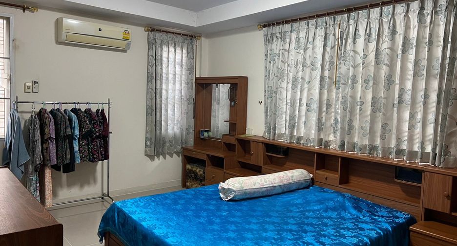 À vendre 5 chambres maison à Phutthamonthon, Nakhon Pathom