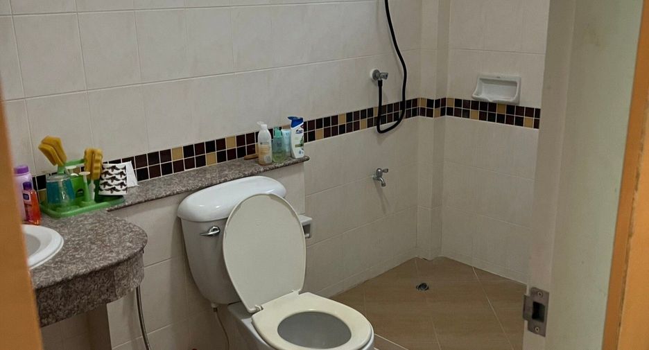 À vendre 5 chambres maison à Phutthamonthon, Nakhon Pathom