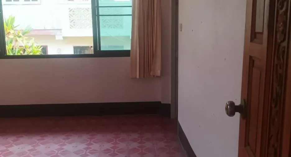 For sale 4 bedrooms house in Thoeng, Chiang Rai