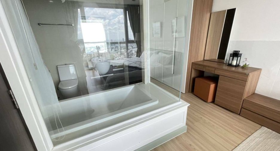 For sale 1 bed condo in Khlong Toei, Bangkok
