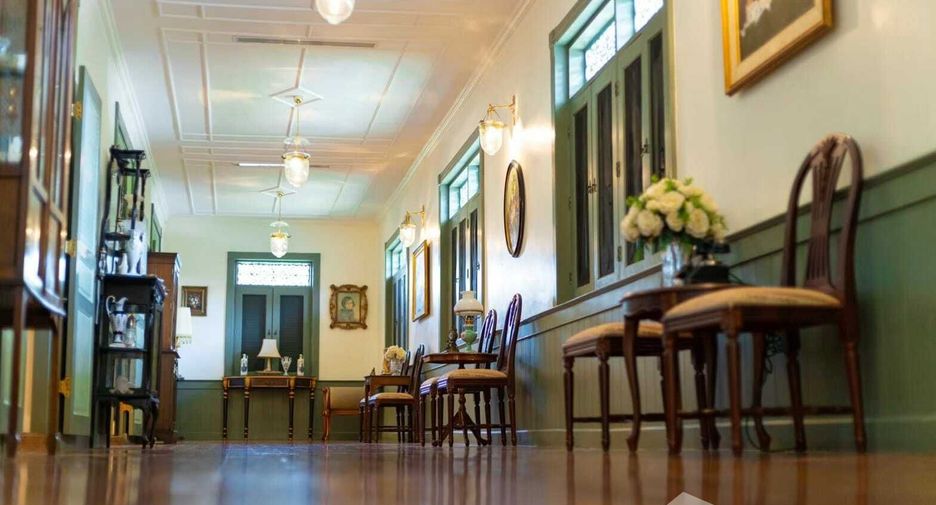 Casa en venta de 5 habitaciones en Krathum Baen, Samut Sakhon